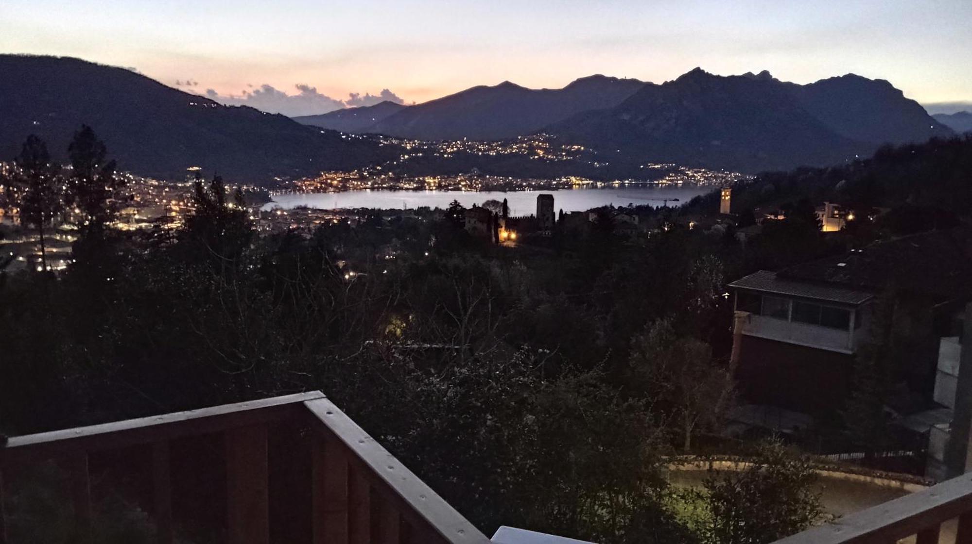La Dimora Dei Due Laghi Acomodação com café da manhã Calolziocorte Exterior foto
