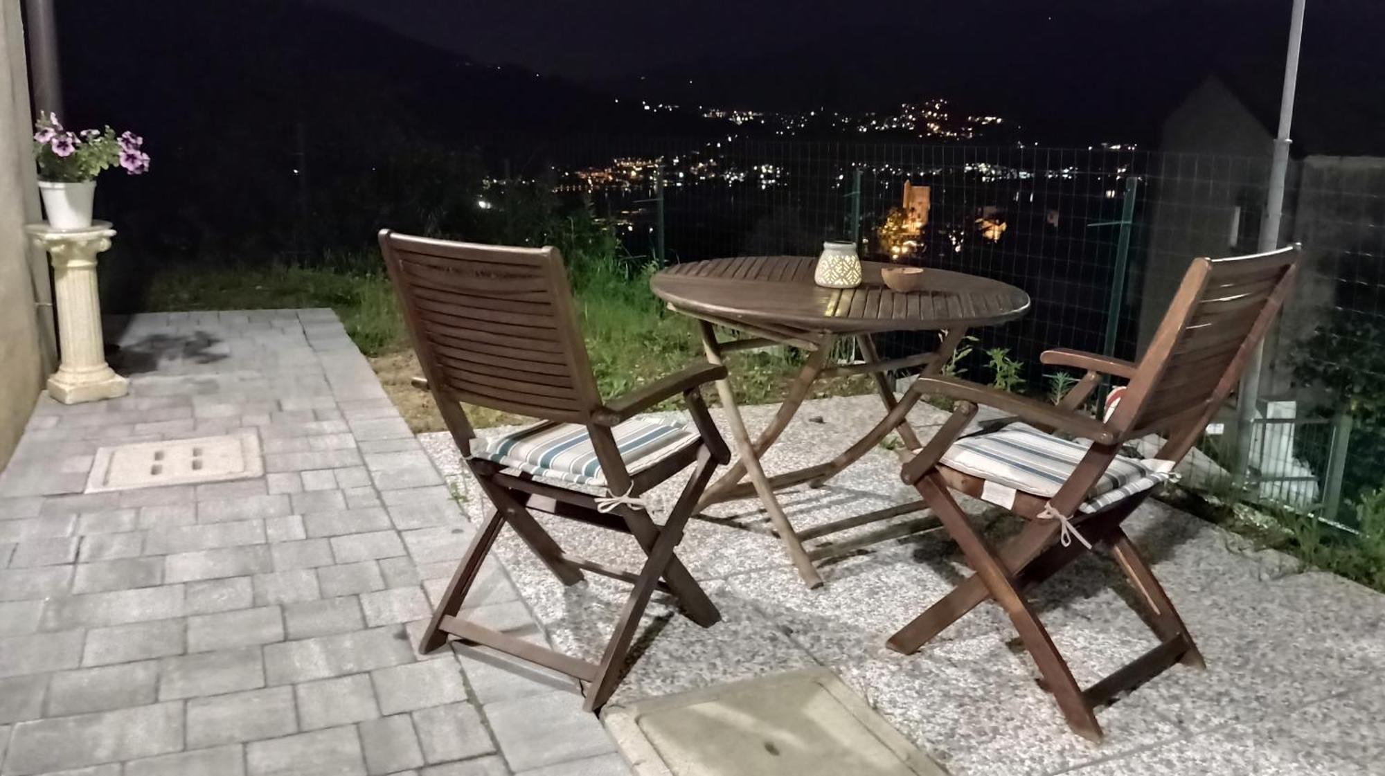 La Dimora Dei Due Laghi Acomodação com café da manhã Calolziocorte Exterior foto