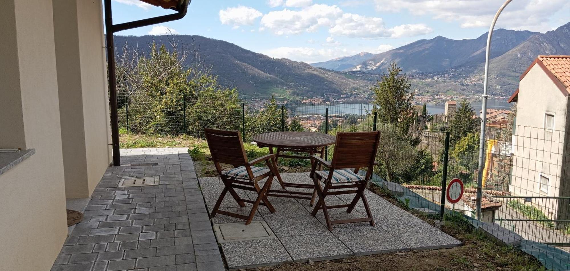 La Dimora Dei Due Laghi Acomodação com café da manhã Calolziocorte Exterior foto